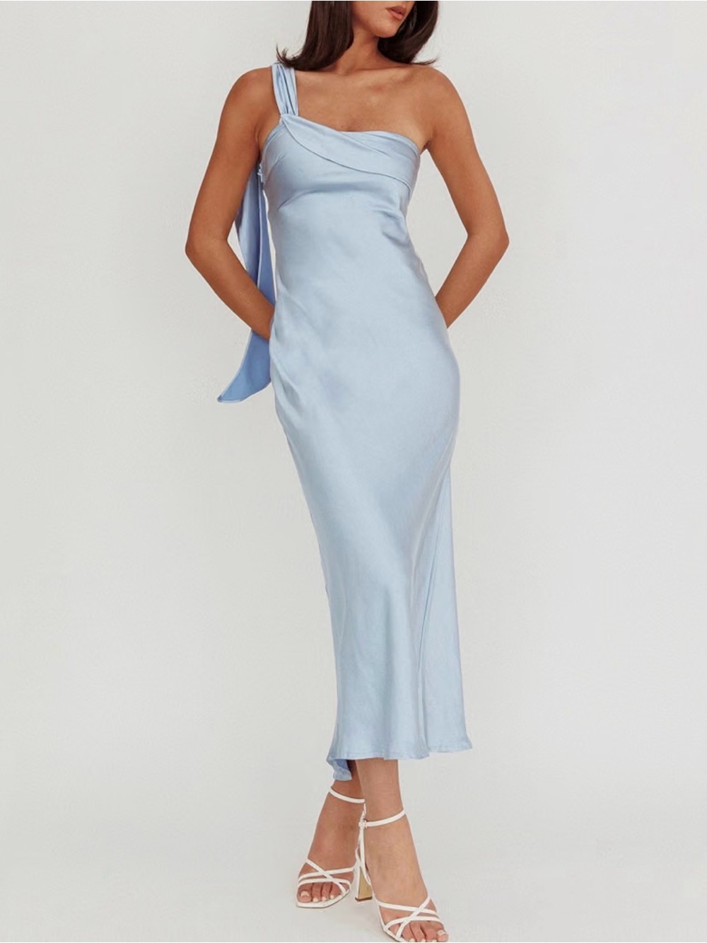 One shoulder skip dress in light blue